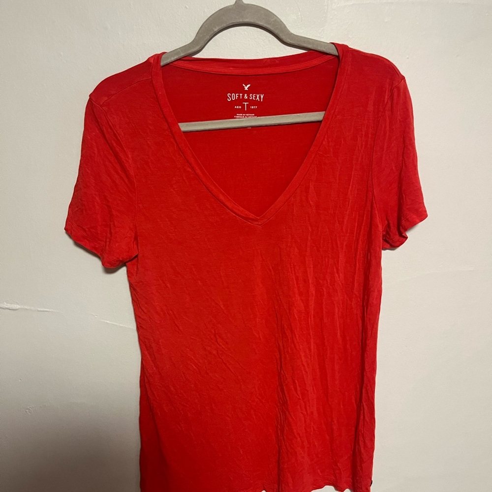 American Eagle Outfitters Bright Burnt Orange V-Neck Tee